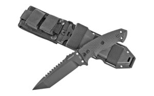 Hogue EX-F01 5.5 inch Tanto fixed blade knife in black with G10 handle and sheath
